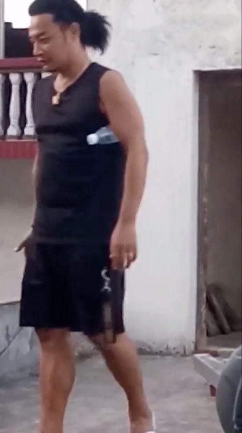 红色口罩爆料视频播放 第2张 红色口罩爆料视频播放 第2张